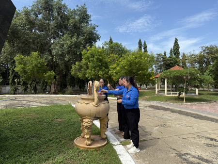 Đoàn Thanh niên Công ty CP Chế biến Gỗ Thuận An: Duy trì truyền thống “Uống nước nhớ nguồn”